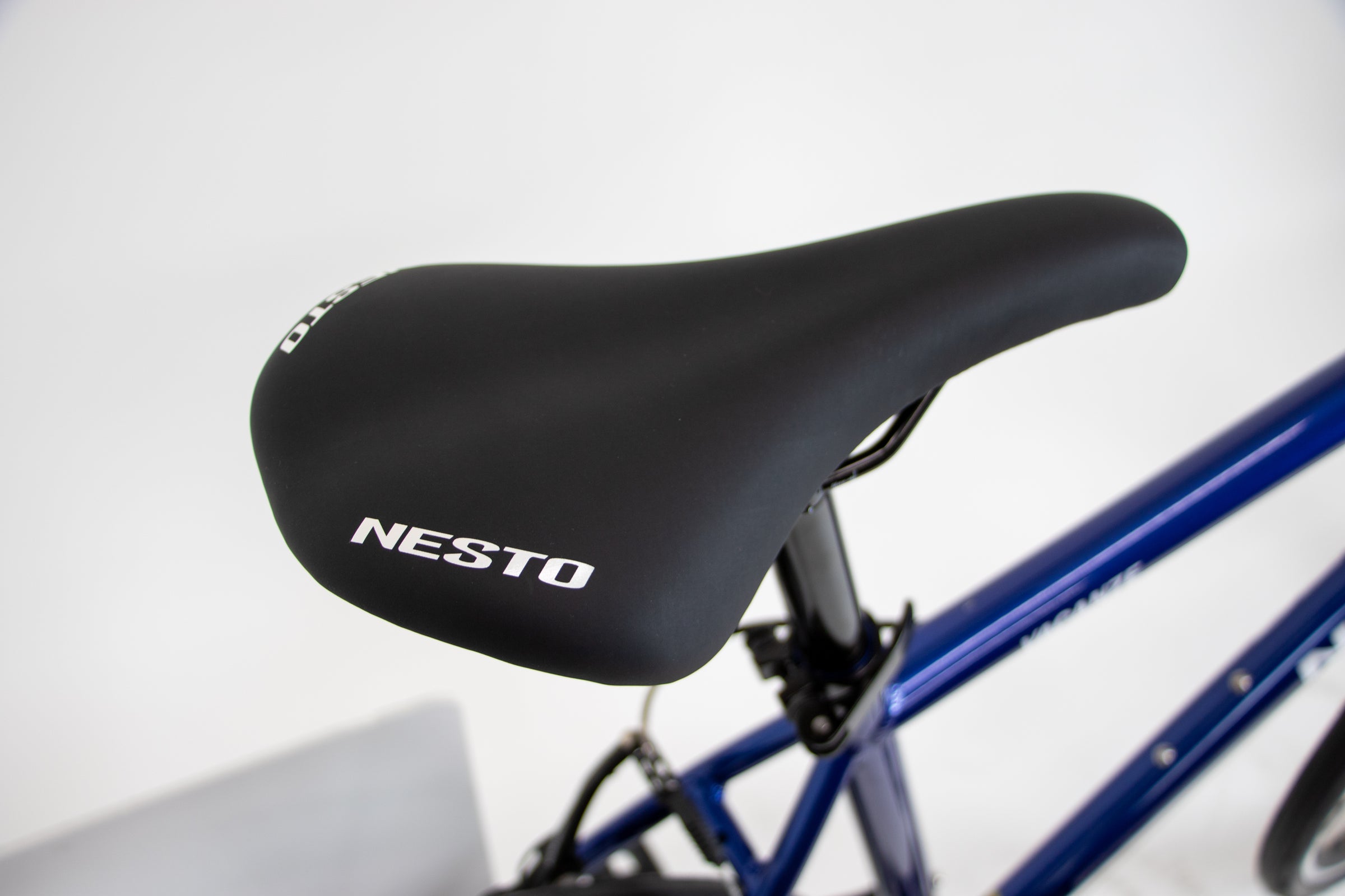 決算セール】［クロスバイク］バカンゼ 1［NE-24-003｜外装21段(3×7